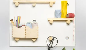 Tocador de madera de lo más chic con acabado chalk paint.