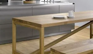 mesa-de-madera-para-el-comedor-y-la-oficina.jpg