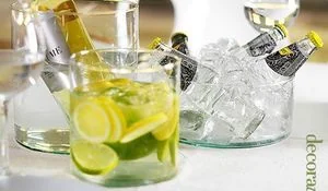 Centro de mesa para mantener bebidas frescas
