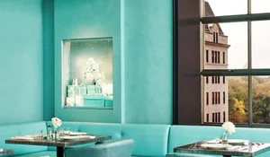 Interior del Blue Box Café