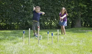 Lanzamiento de anillas, un juego para toda la familia ¡A jugar!