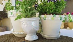 macetas-decoradas-con-gemas-de-vidrio.jpg