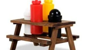 mesa-y-barbacoa-en-miniatura-para-condimentos.jpg