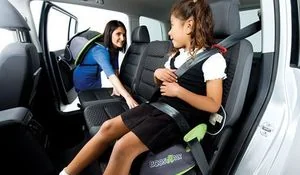 mochila-asiento-para-el-coche-de-trunki.jpg