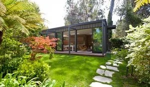 una-vivienda-moderna-en-el-jardin.jpg