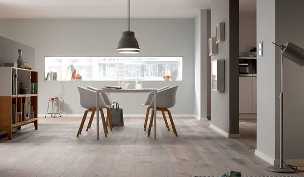 Cómo elegir entre un suelo vinílico y un parqué de madera