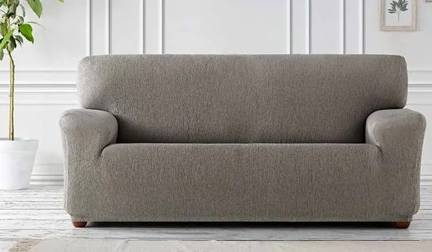 Por qué debes utilizar una funda para tu sofá