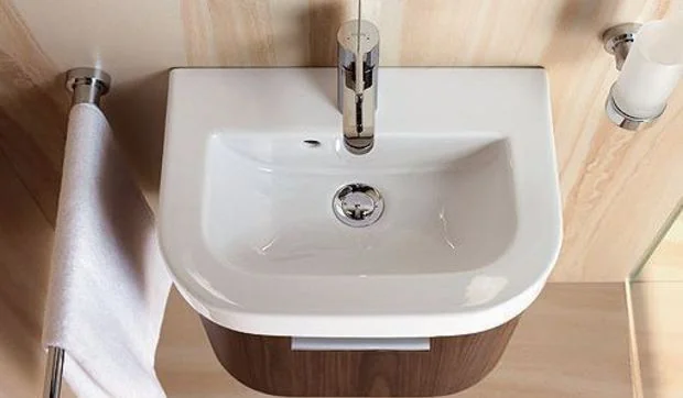 Almacenar bajo el lavabo