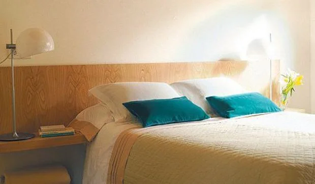 Cabecero para dormitorios pequeños realizado a medida