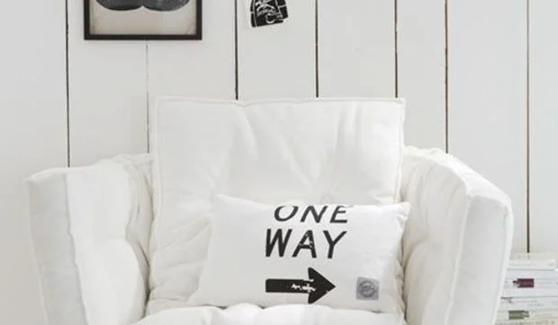 Cama extra tipo futón para acomodar a tus invitados en casa