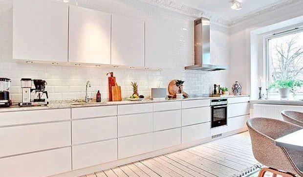 Cocina con dos puertas: ideas para su distribución