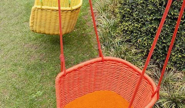 Columpio de diseño para el jardín