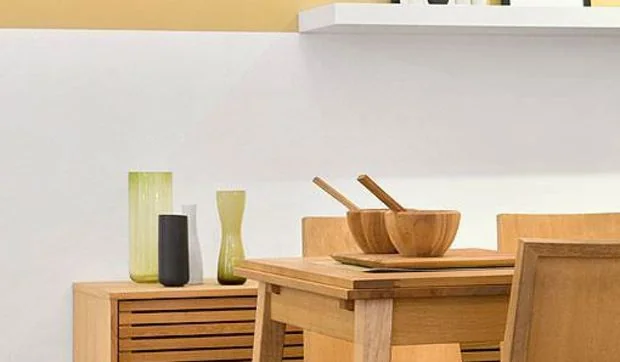 Comedor de maderas claras