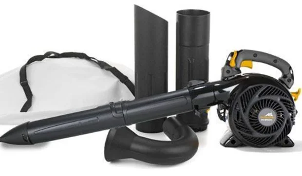 Cómo eliminar las hojas del jardín en un trix