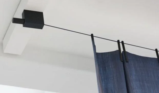 Cómo instalar cortinas en un trix  