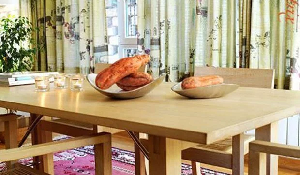 Cómo poner una mesa elegante y sencilla