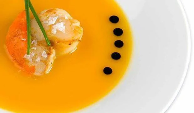 Crema de maíz con vieiras