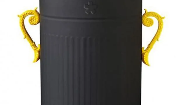 Cubos de basura muy elegantes