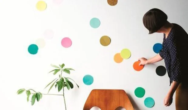 Decorar paredes con confetis gigantes