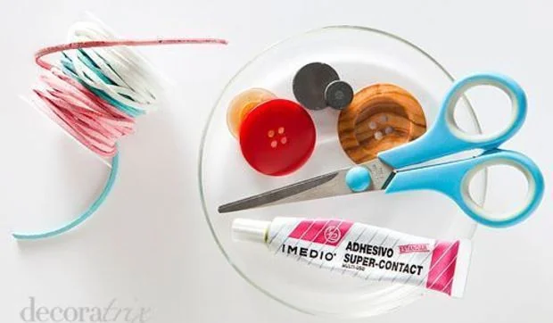 DIY en un trix: imanes hechos con botones