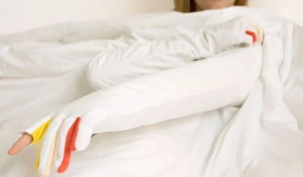 Edredón con mangas y guantes