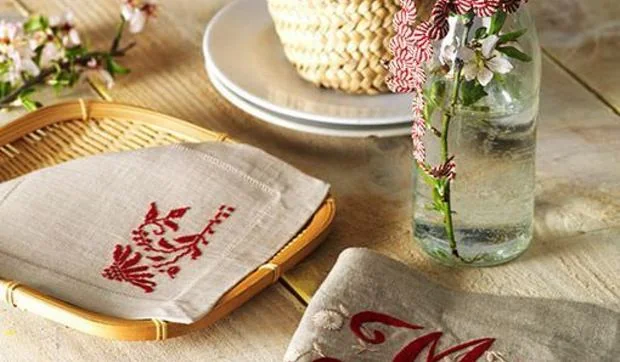 Punto de cruz y ganchillo en tu mesa