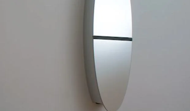 Espejo y planchador en uno