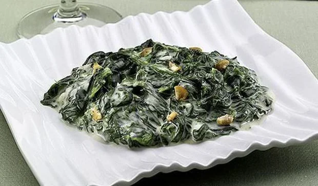 Espinacas a la crema en el microondas