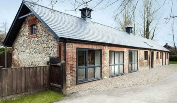 Establos reformados en casa familiar