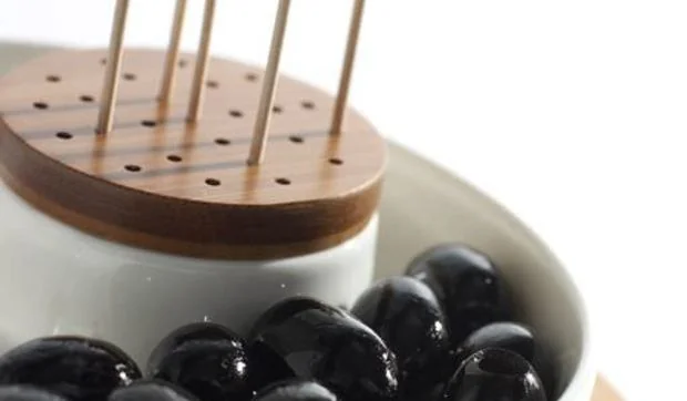 Fuentes de aperitivos para aceitunas