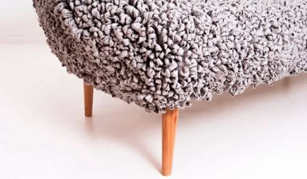 Funda de sofá con tejido de rizo artesanal y reciclado, de Mima Lab