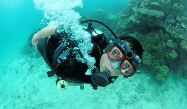 Gafas de bucear con cámara incorporada