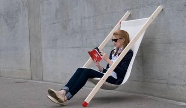 Hamaca de diseño con dos patas