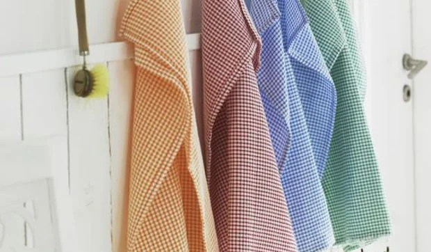 Ideas para colgar los paños de cocina