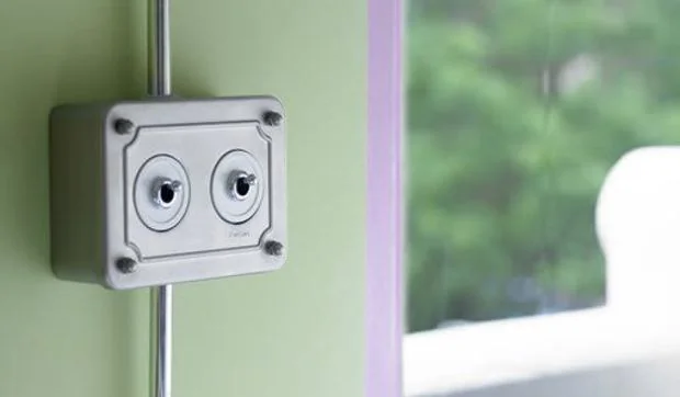 Interruptores en cajas metálicas