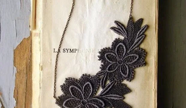 Joyas artesanas con encaje vintage