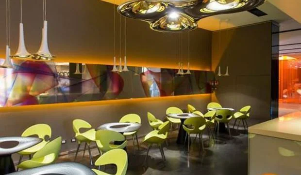 Karim Rashid rediseña el nhow Bar de Milán