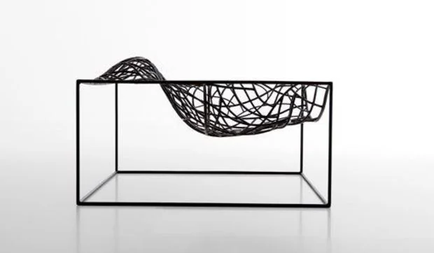 La butaca Ad-Hoc te atrapa en su tela