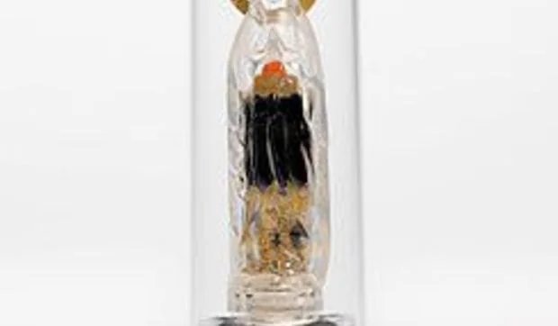 La Virgen de la memoria, un dispositivo USB