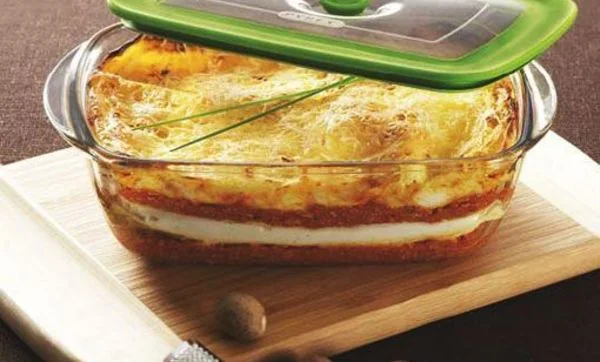 Lasaña de atún con tomate