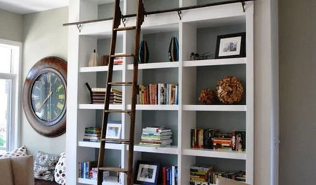 Librerías hechas a medida laqueadas en blanco