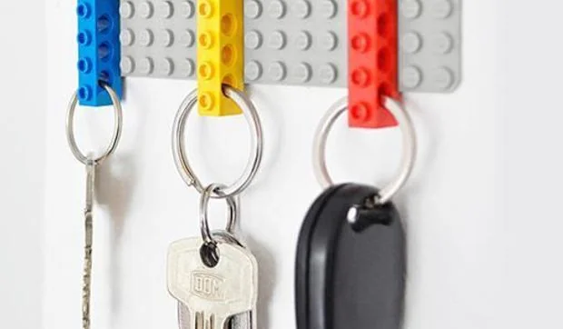 Llavero hecho con piezas de Lego