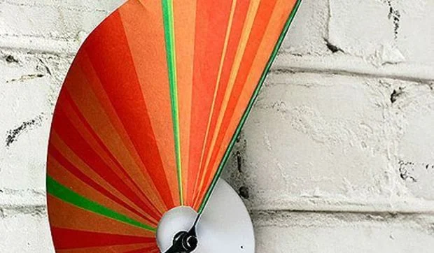 Manifold Clock, un reloj de pared en 3D