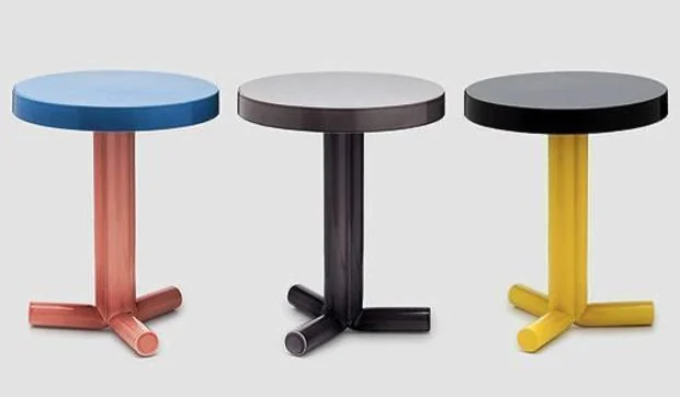 Mesas auxiliares firmadas por Sebastian Wrong