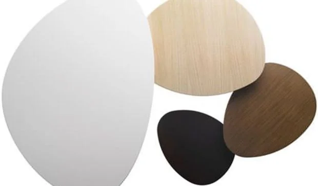 Mesas nido con formas orgánicas