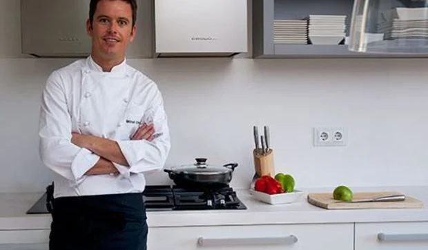 Mikel Otaegui nos propone un "Taboulé de hierbabuena y ajoblanco"