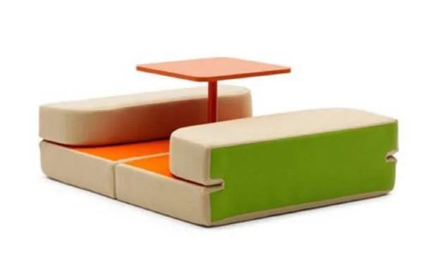 Mueble convertible de Matali Crasset para Campeggi