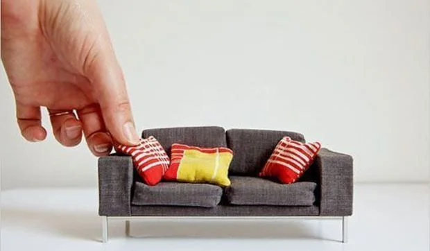 Muebles de diseño en miniatura para decorar las casitas de muñecas