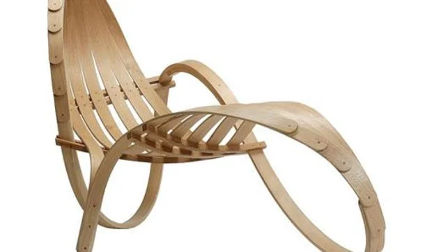 Muebles de madera curvada de Tom Raffield en la tienda de Decoratrix