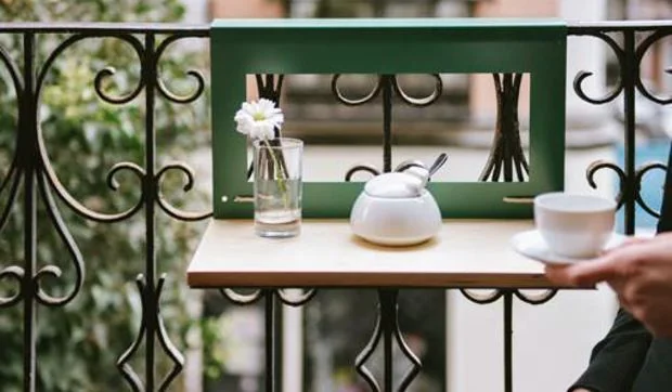 Muebles y complementos de madera